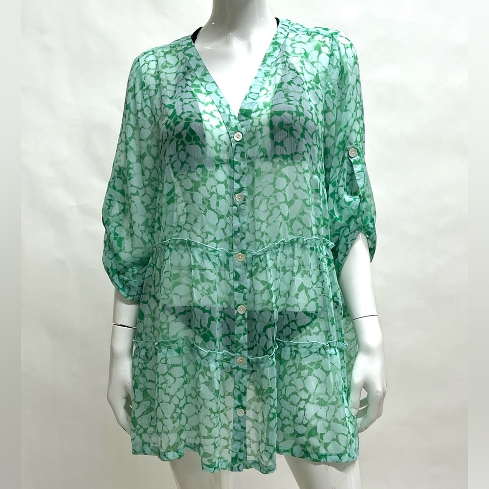 🔥🔥NWT CLUBZ BUTTON DOWN TUNIC🔥🔥